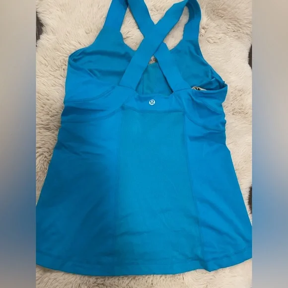 Lululemon athletica - Picture 2 of 2